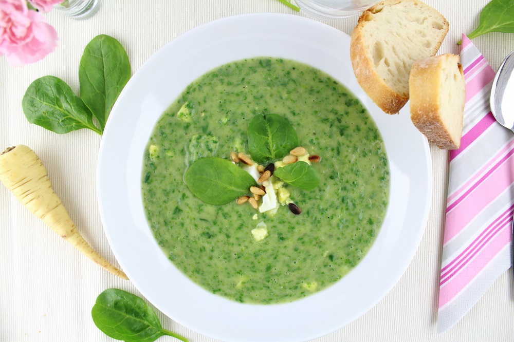 Frühlingsrezept: Pastinaken-Spinat-Suppe mit Ei - Mary Loves