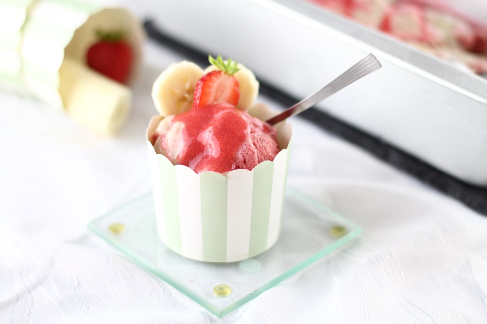 Nicecream - Leckeres Erdbeer-Bananen-Eis ohne Eismaschine