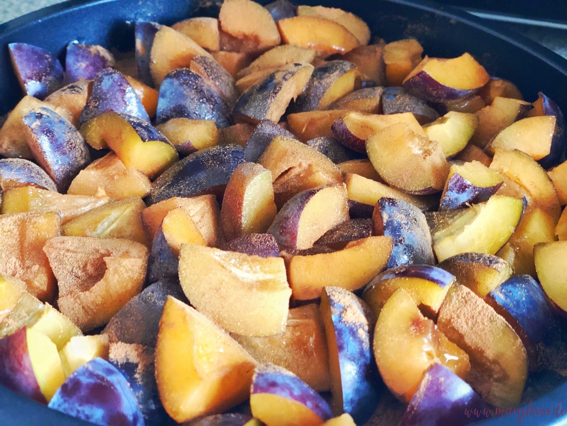 Leckeres im Herbst: Mandelgrießbrei mit Pflaumenkompott - Mary loves Leckeres im Herbst: Mandelgrießbrei mit Pflaumenkompott - Mary loves