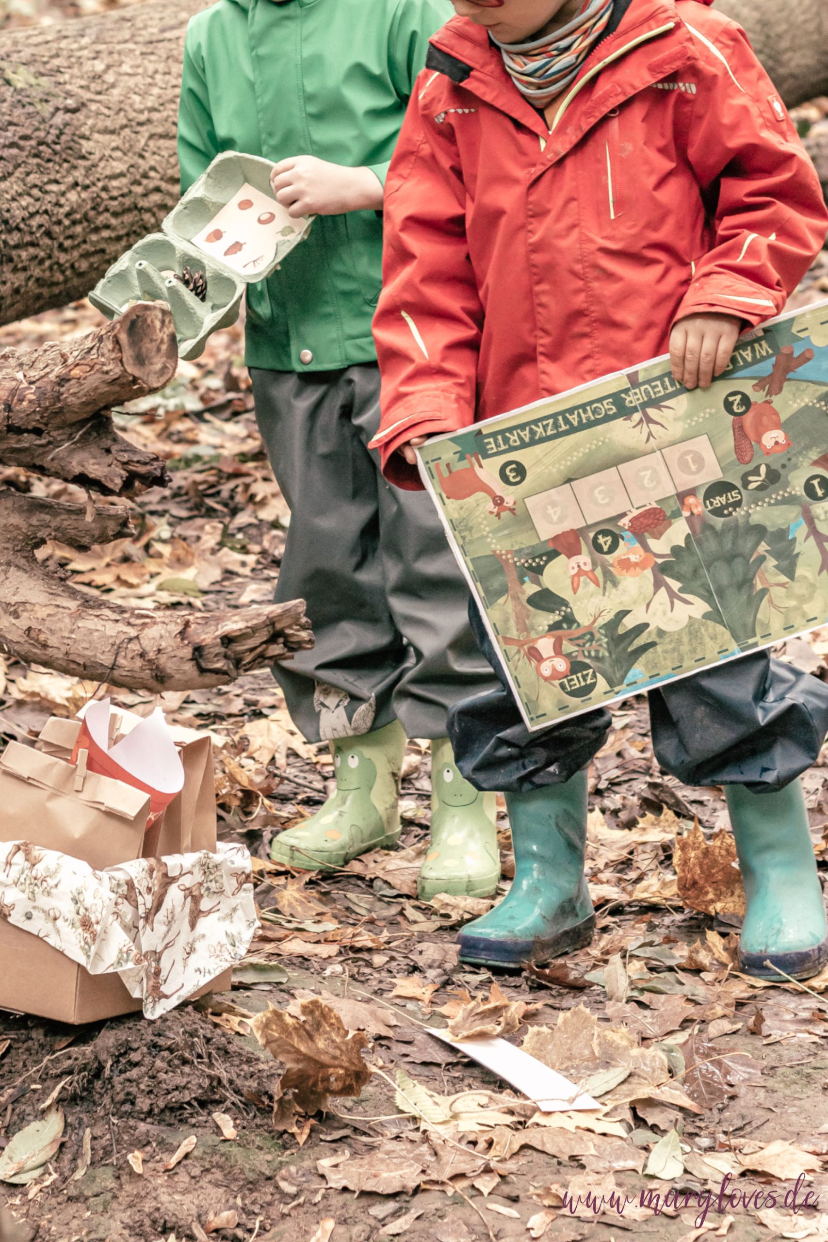 Spiele in der Natur: Waldabenteuer mit einer Wald-Schatzsuche für Kinder