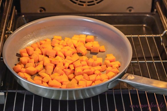 Süßkartoffeln in der ZEN-Pan von GreenKitchen im Ofen garen